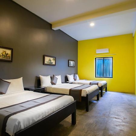 White Rabbit Hostel Siem Reap (Adults Only) מראה חיצוני תמונה
