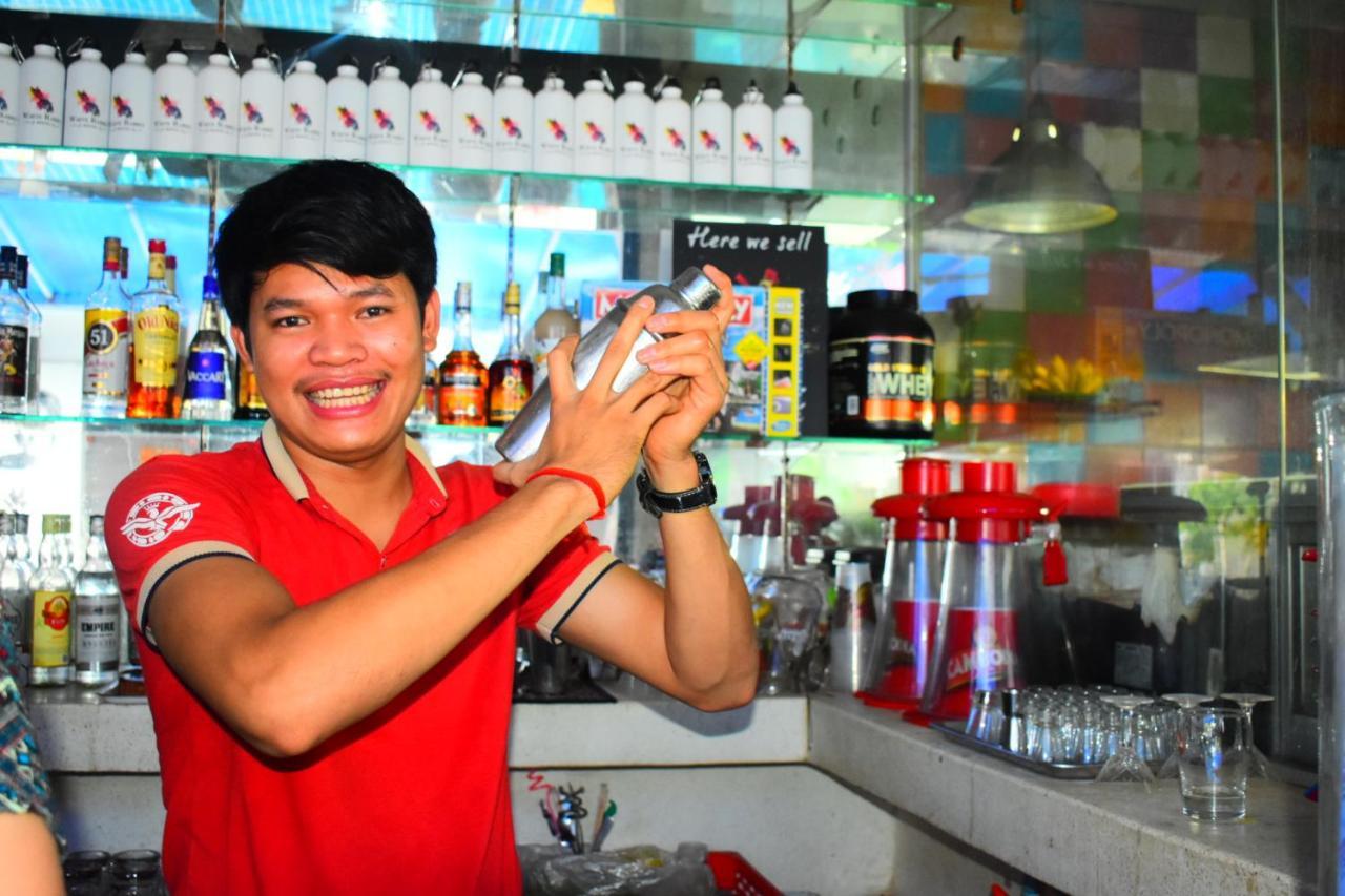 White Rabbit Hostel Siem Reap (Adults Only) מראה חיצוני תמונה