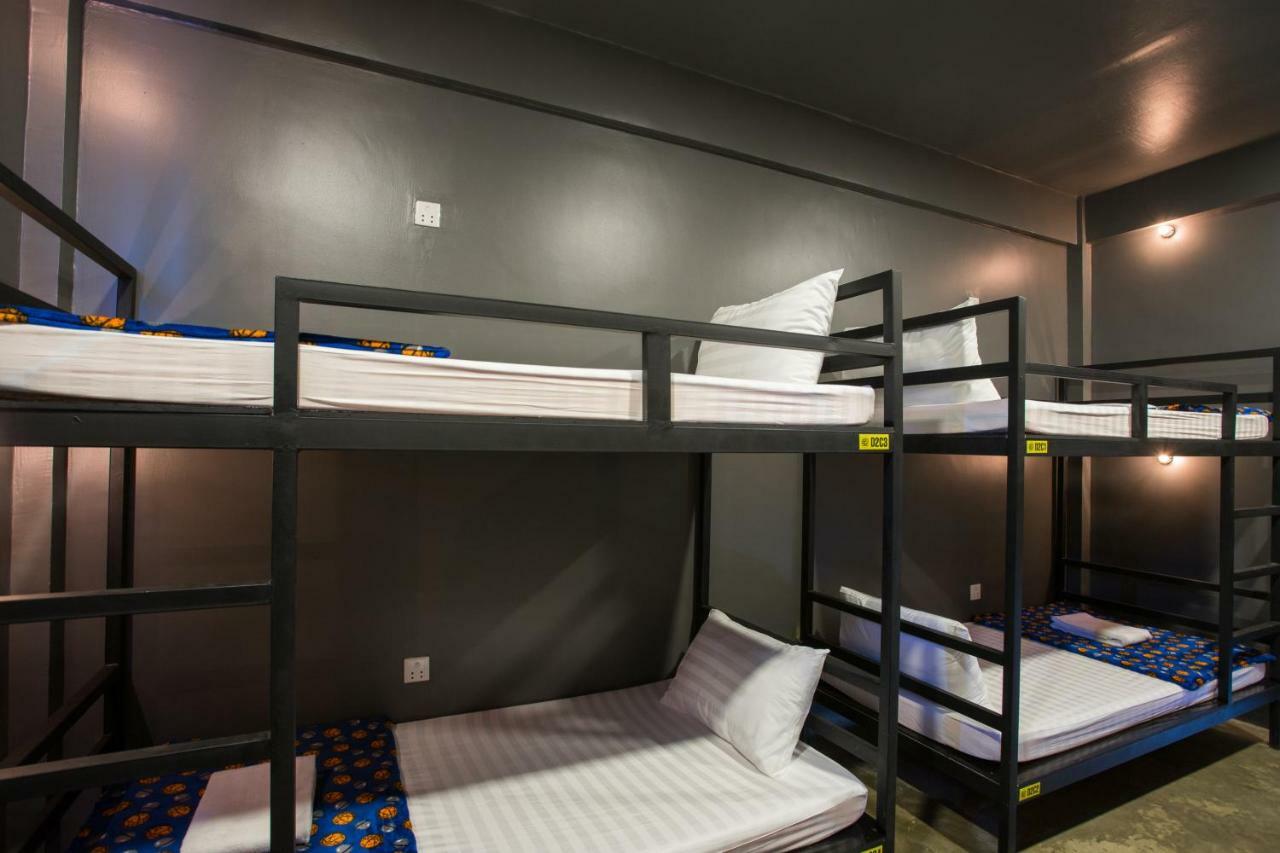 White Rabbit Hostel Siem Reap (Adults Only) מראה חיצוני תמונה